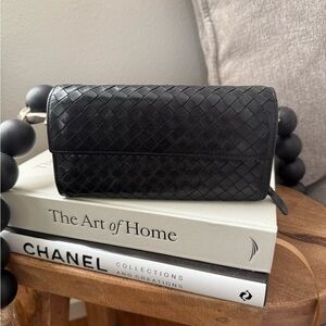 Bottega Veneta Black Intrecciato Leather Clutch